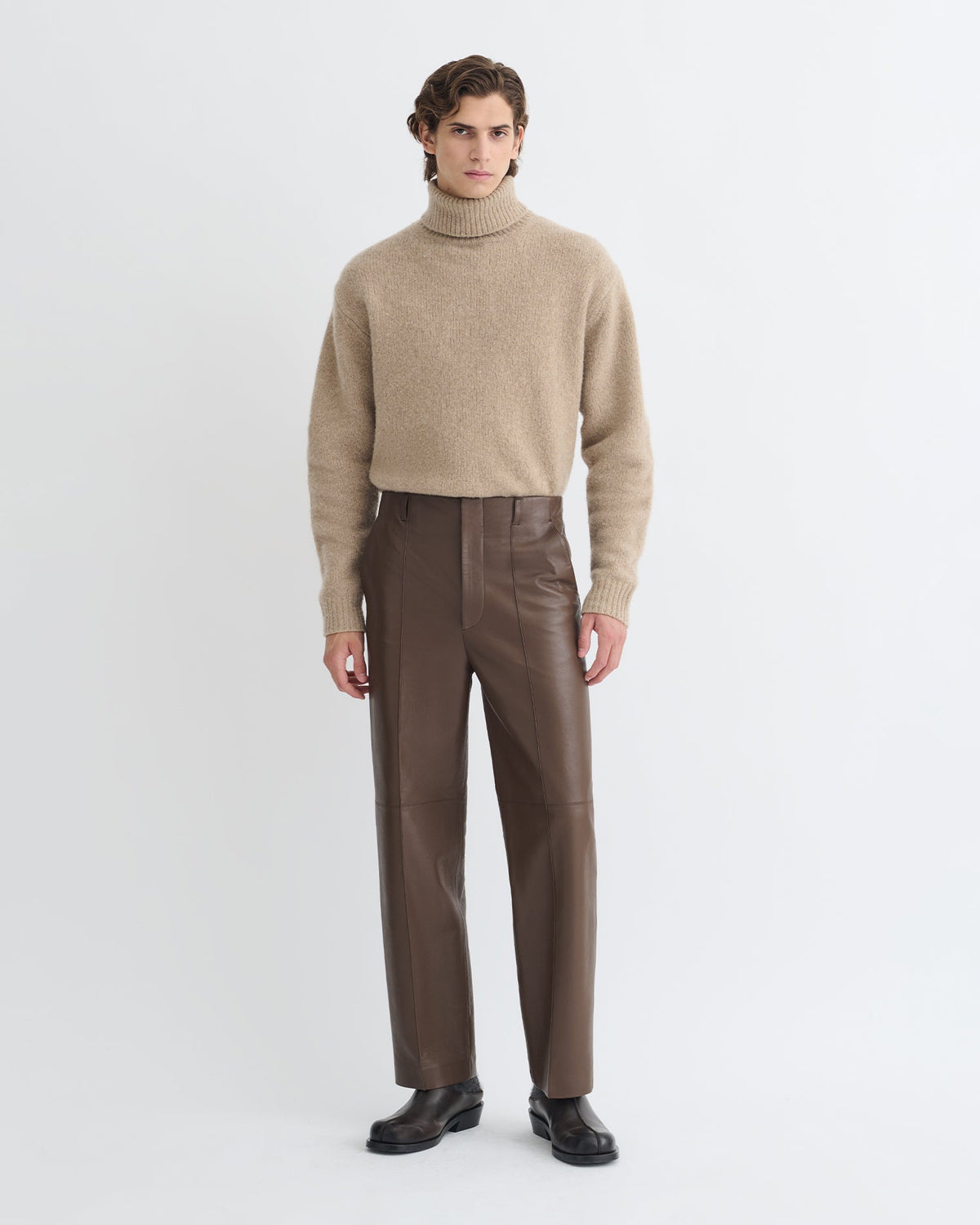 Pantalon droit en cuir recyclé - Chocolat